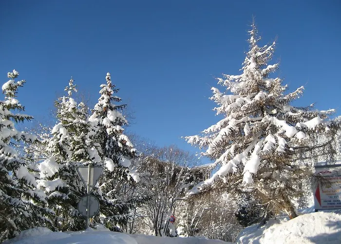 Residences Kandahar アパート *